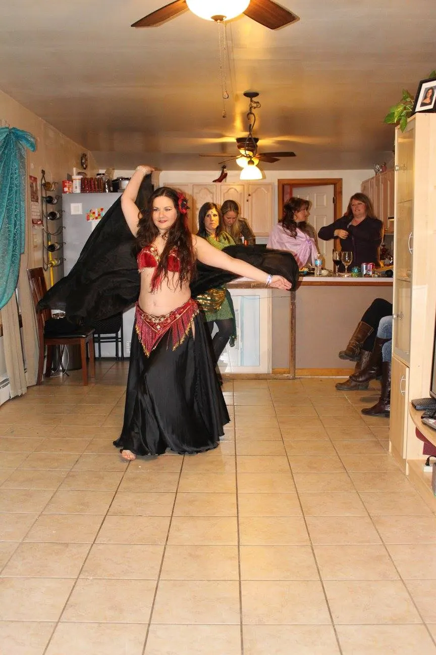 Lorenda teaching a belly dance class 3